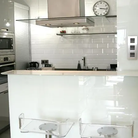 Zurriola Surf By The Apartamentss Διαμέρισμα *