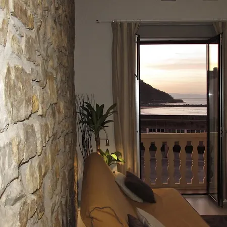 Zurriola Surf By The Apartamentss